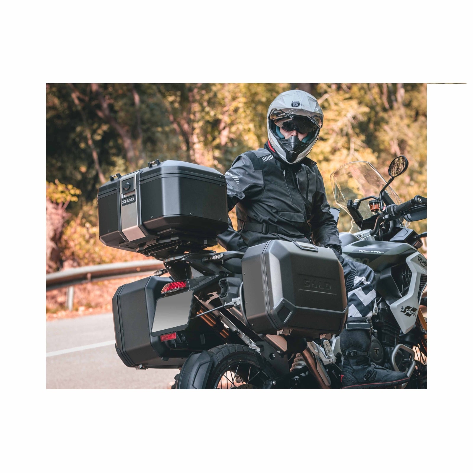 Top Case SHAD TR55 Terra Black Edition — Top Case Adventure 55L Noir Mat - LE PRATIQUE DU MOTARD