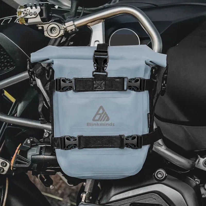 Sacoche moto crash bar 100% etanche 8L | BLINKMINDS™ - LE PRATIQUE DU MOTARD