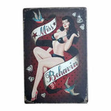Plaque décorative métallique Pin-Up - Le Pratique du Motard
