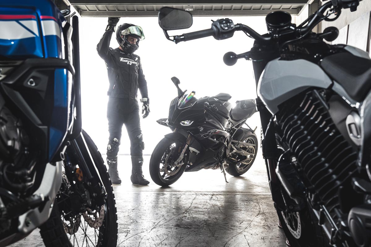 Blouson Moto Furygan RAPTOR EVO 3 — Protection CE Niveau AAA Noir - Blanc - LE PRATIQUE DU MOTARD