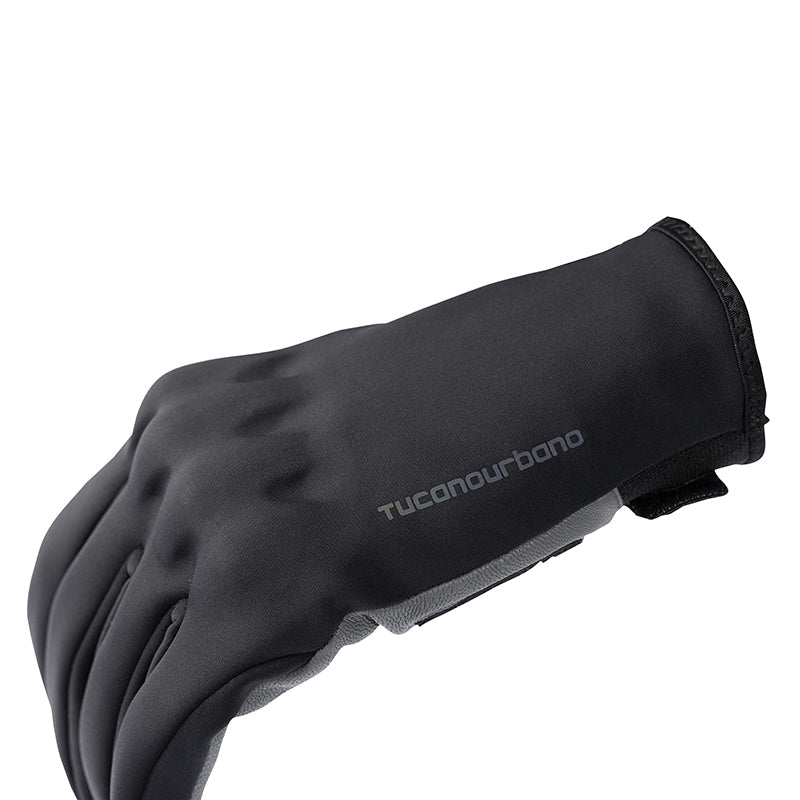 Gants moto hiver Sprint Hydroscud Noir/Gris — profil, poing fermé