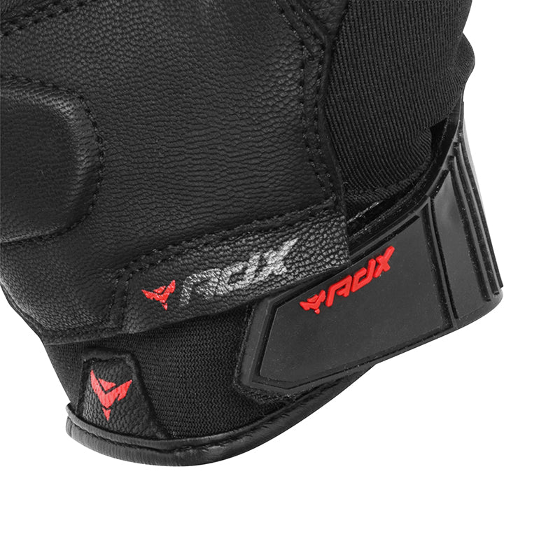 Gants moto mi-saison Metropolis Noir/Gris — poignet et sa patte velcro