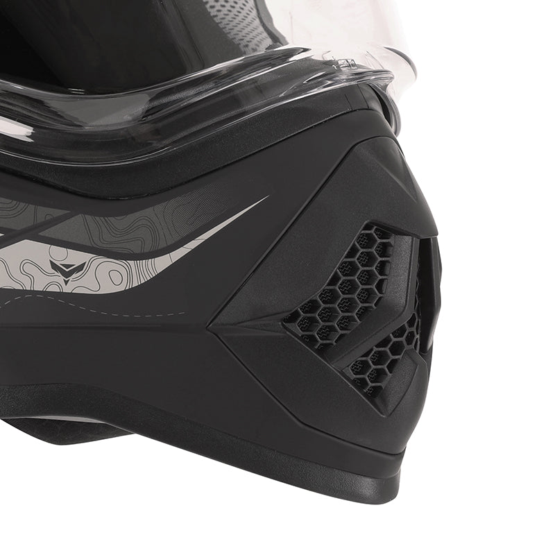 Casque cross/trail ADX AC900 Noir/Argent Mat — détail de la mentonnière