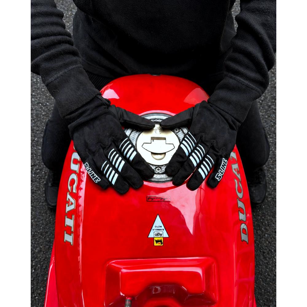 Gants moto homme noir BURN — vue portée guidon