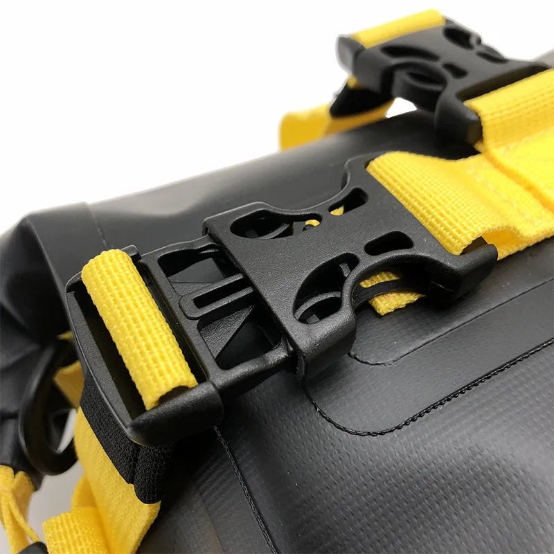 Sacoche moto crash bar 100% etanche 8L | BLINKMINDS™ - LE PRATIQUE DU MOTARD