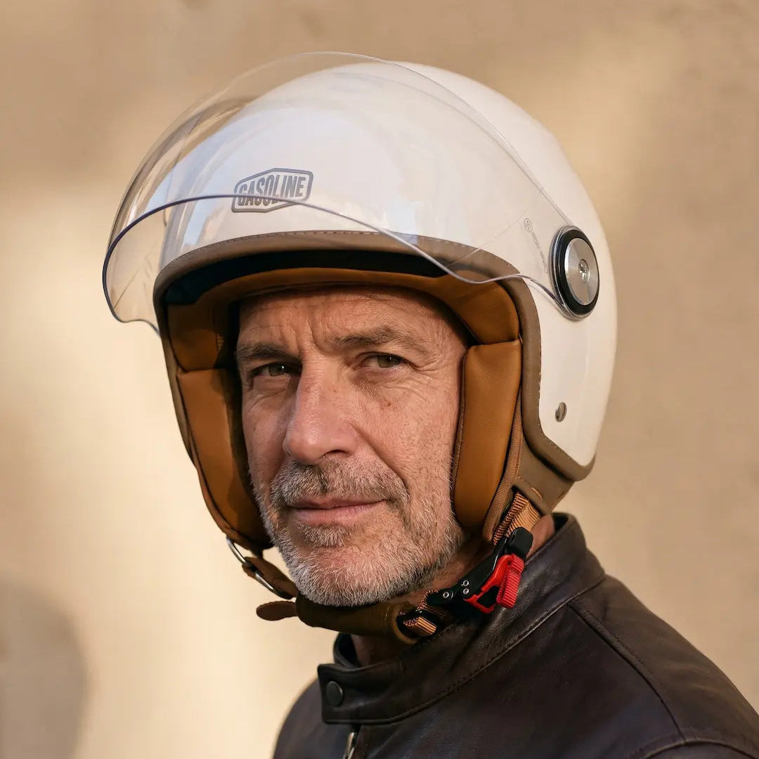 Casque Jet Moto Vintage Crème Homologué ECE 22.06 | GASOLINE S100 Octane — L’allure